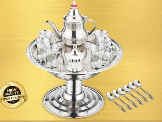ensemble-de-tasses-a-cafe-turques-vintage-ensemble-de-service-d-eau-avec-plateau-de-service-avec-cuilleree.jpg